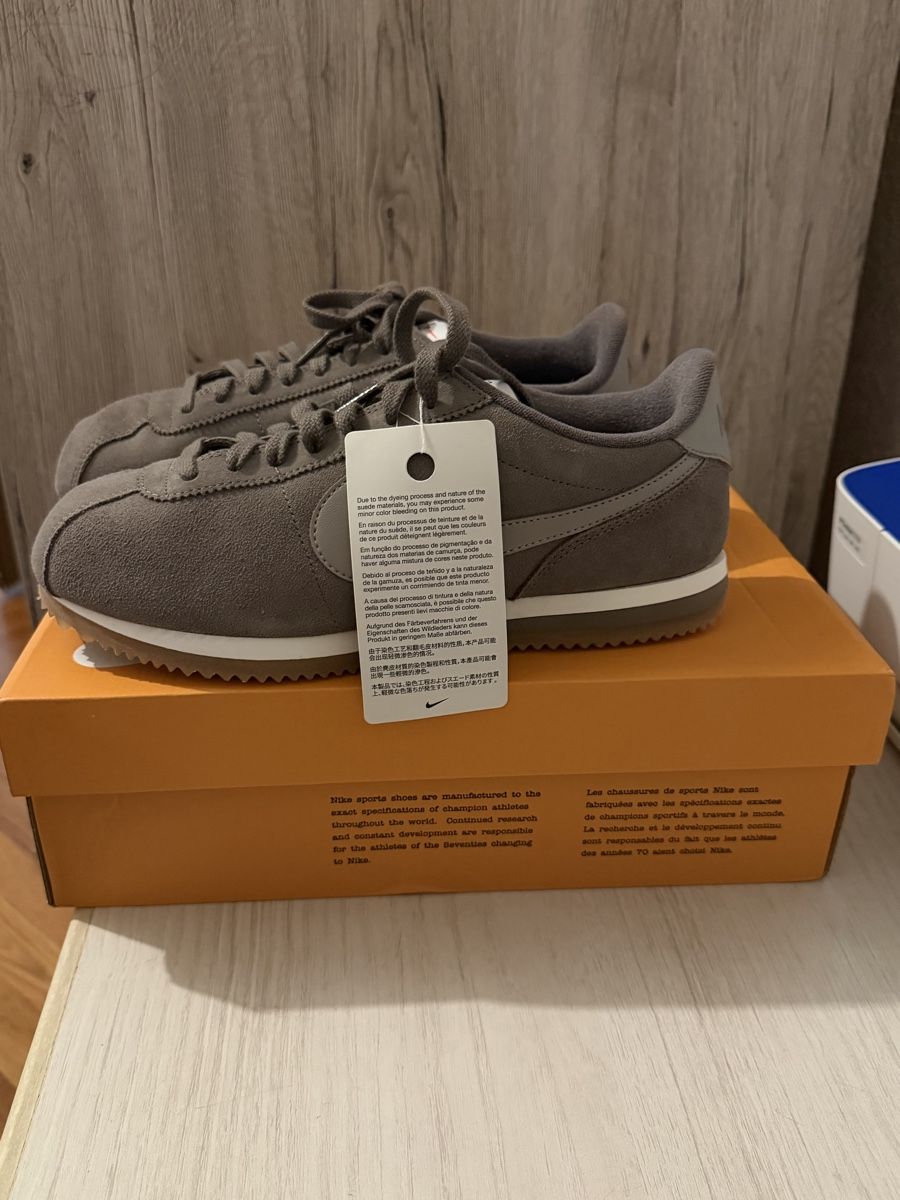 Chaussures hommes: Nike Cortez Suede  – Neuf avec emballage d'origine à Genève par tre_pr6f