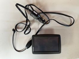 TomTom navigatore GPS con caricabatteria auto usato