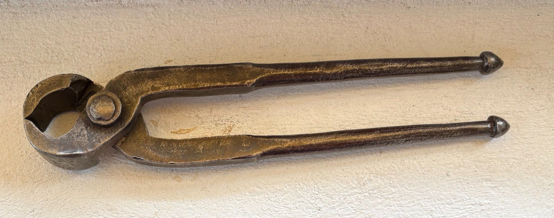 Tutti gli attrezzi: VINTAGE EISEN SCHMIEDEZANGE – Usato da Ostermundigen venduto da wini63