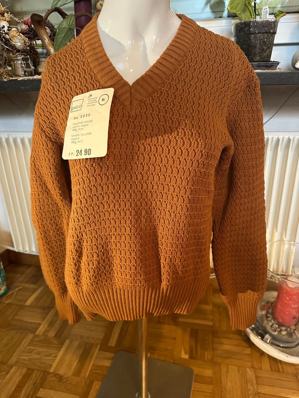Pullover & Sweatshirts: Pullover – Neu und originalverpackt aus Balsthal von dasesaro