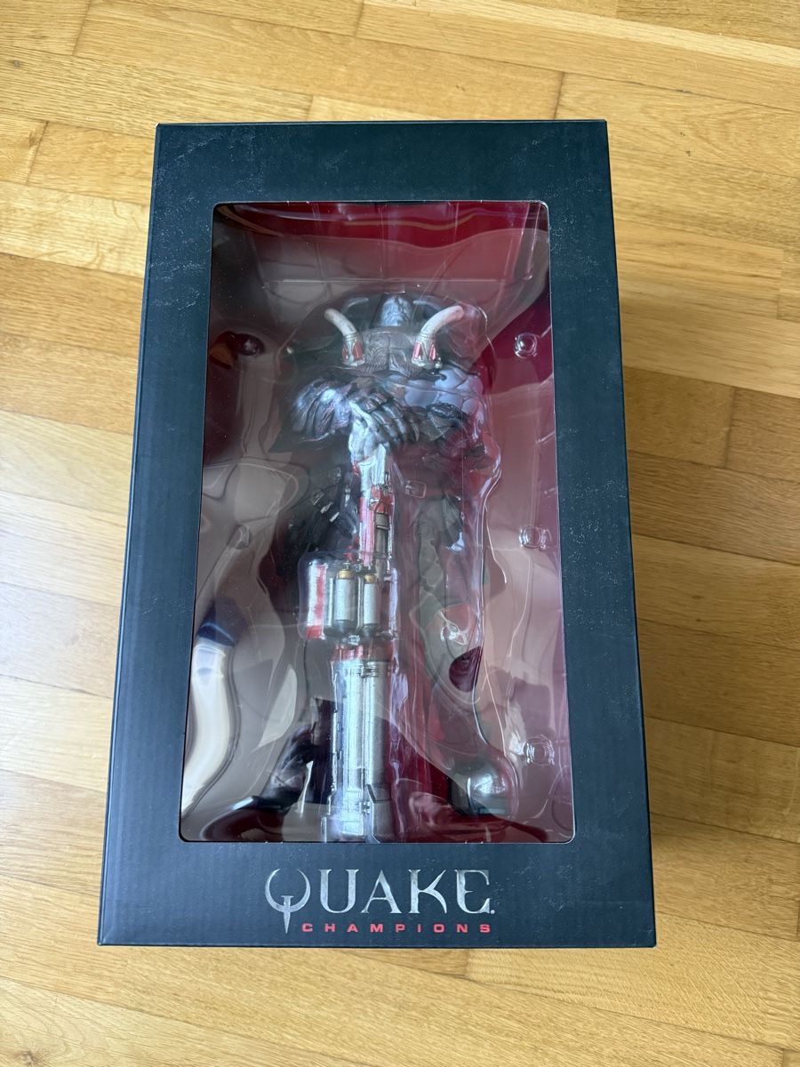 Statuette: Quake Champions Scalebearer Figur – Usato da Grünen venduto da Manhunt13 1