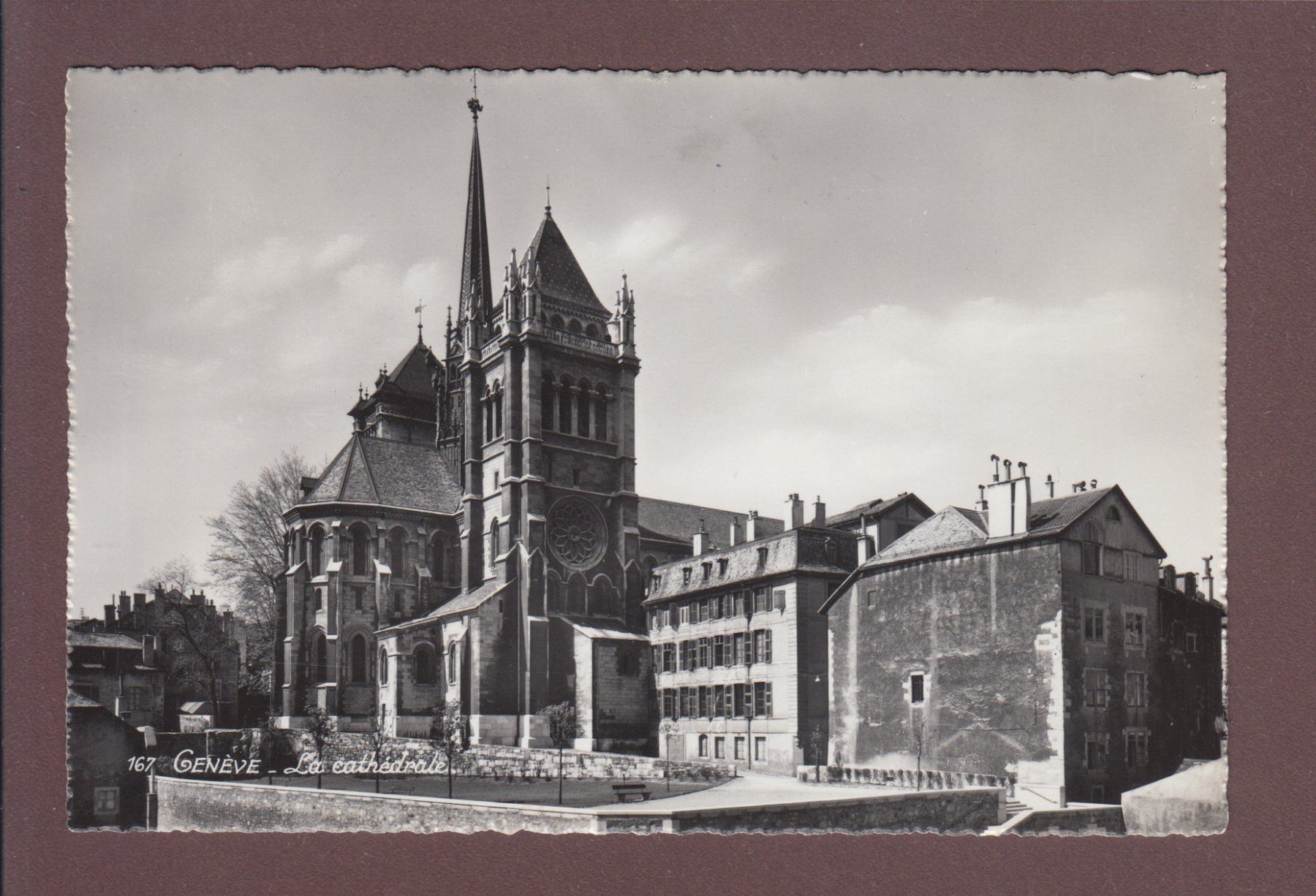 Cartoline postali: GENEVE - Cathédrale - 1954 – Usato da Pully venduto da nicecards