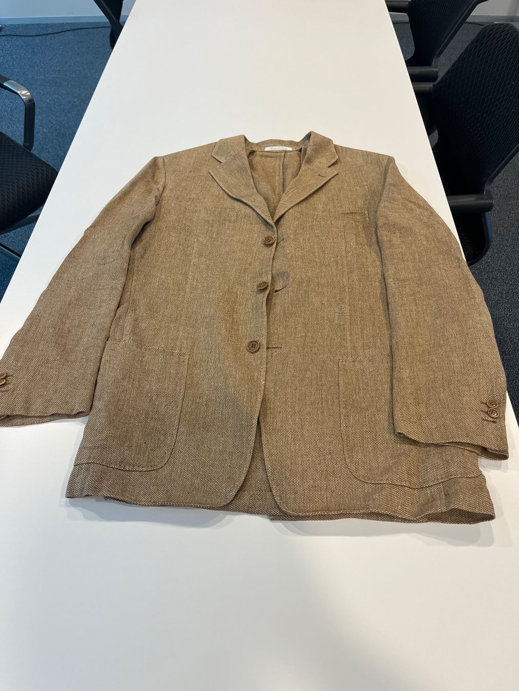 Salvatore Ferragamo Giacche: Blazer Salvatore Ferragamo - 100% lin – Usato da Givrins venduto da Nicolux01