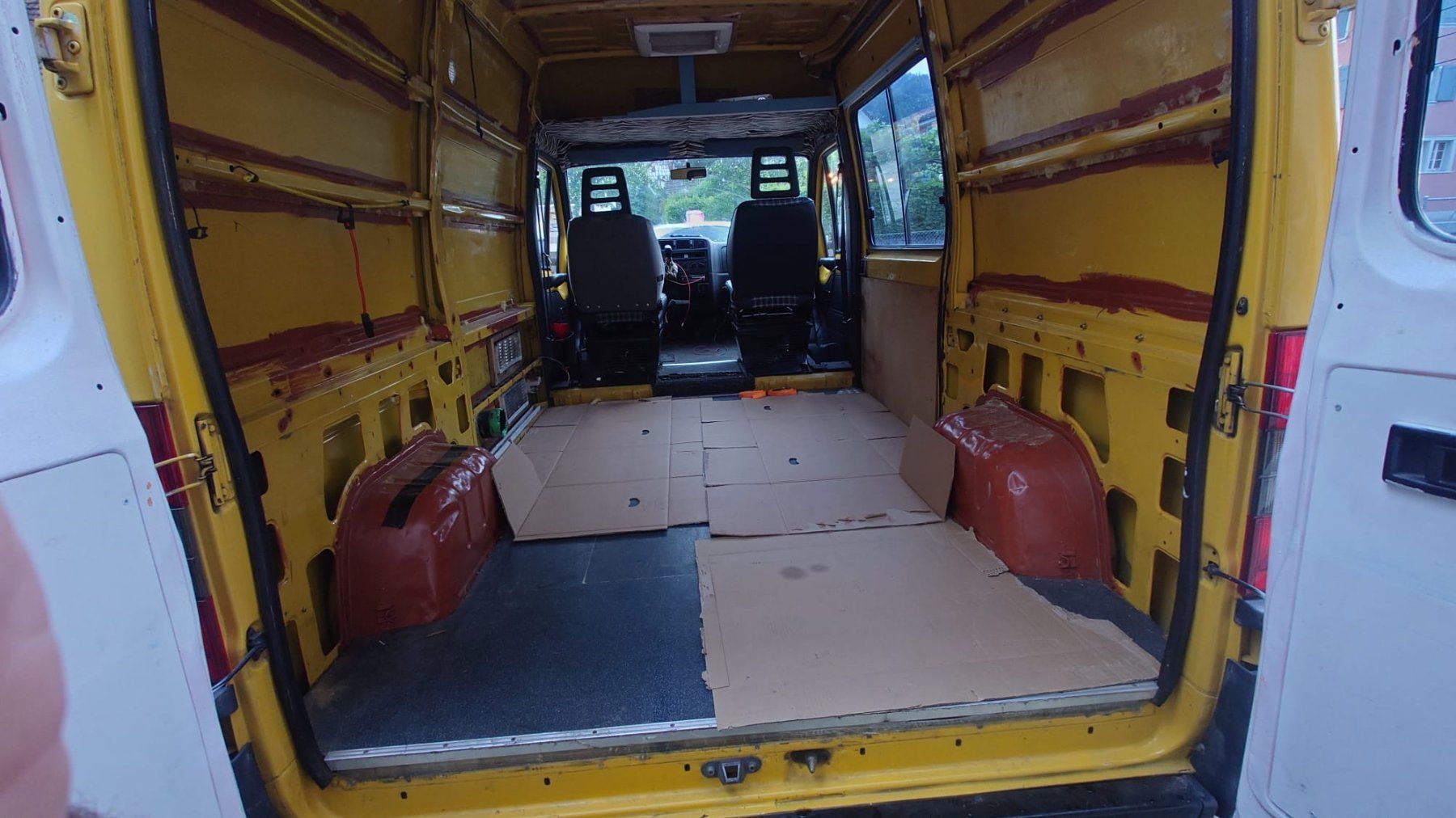 Veicoli commerciali: Fiat Ducato 2.8 TD – Usato da Hinteregg venduto da sbe_qzw8 2