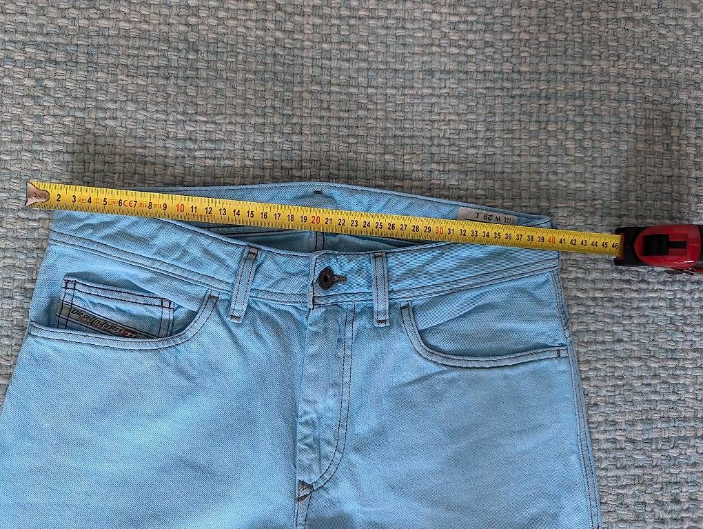 Diesel Jeans: Diesel Jeans mint Batik, W29, Neu! – Nuovo (secondo la descrizione) da Chur venduto da Ronja777 1