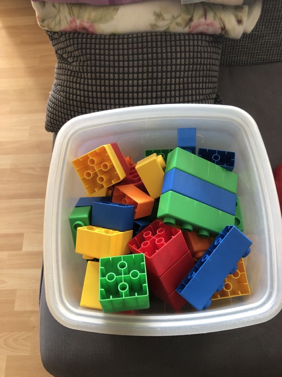Kit di costruzioni: Grande Scatola Mattoncini ! – Usato da Uster venduto da mar_pqx5 1