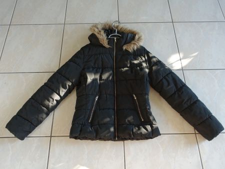 H&M Winterjacke mit Kapuze, Grösse 44, schwarz