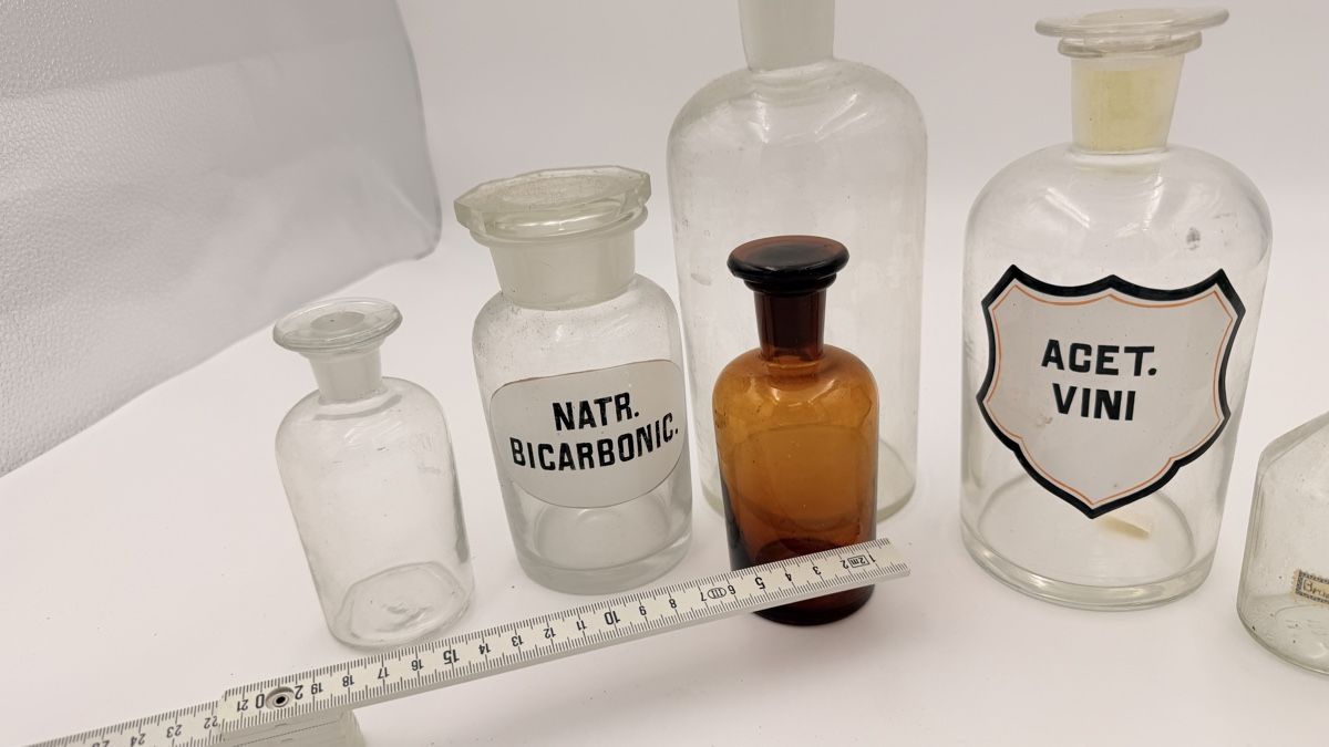 Laborzubehör: Apothekerflaschen Set  gebraucht – Gebraucht aus Rotkreuz von perlengott 3