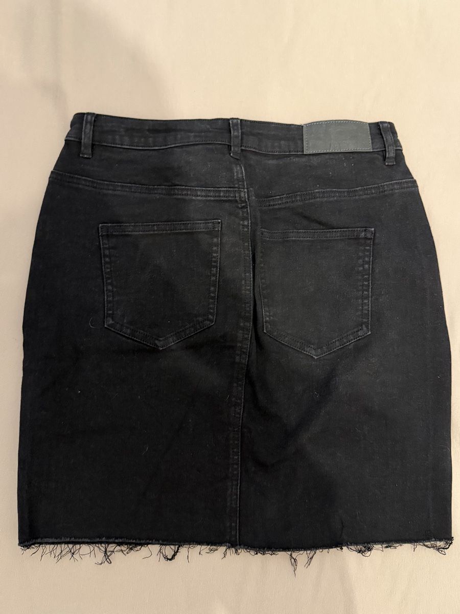 Gonne: Noisy May Jeansrock mit Fransen Grösse M Schwarz – Nuovo (secondo la descrizione) da St. Gallen venduto da Xbylucas 1