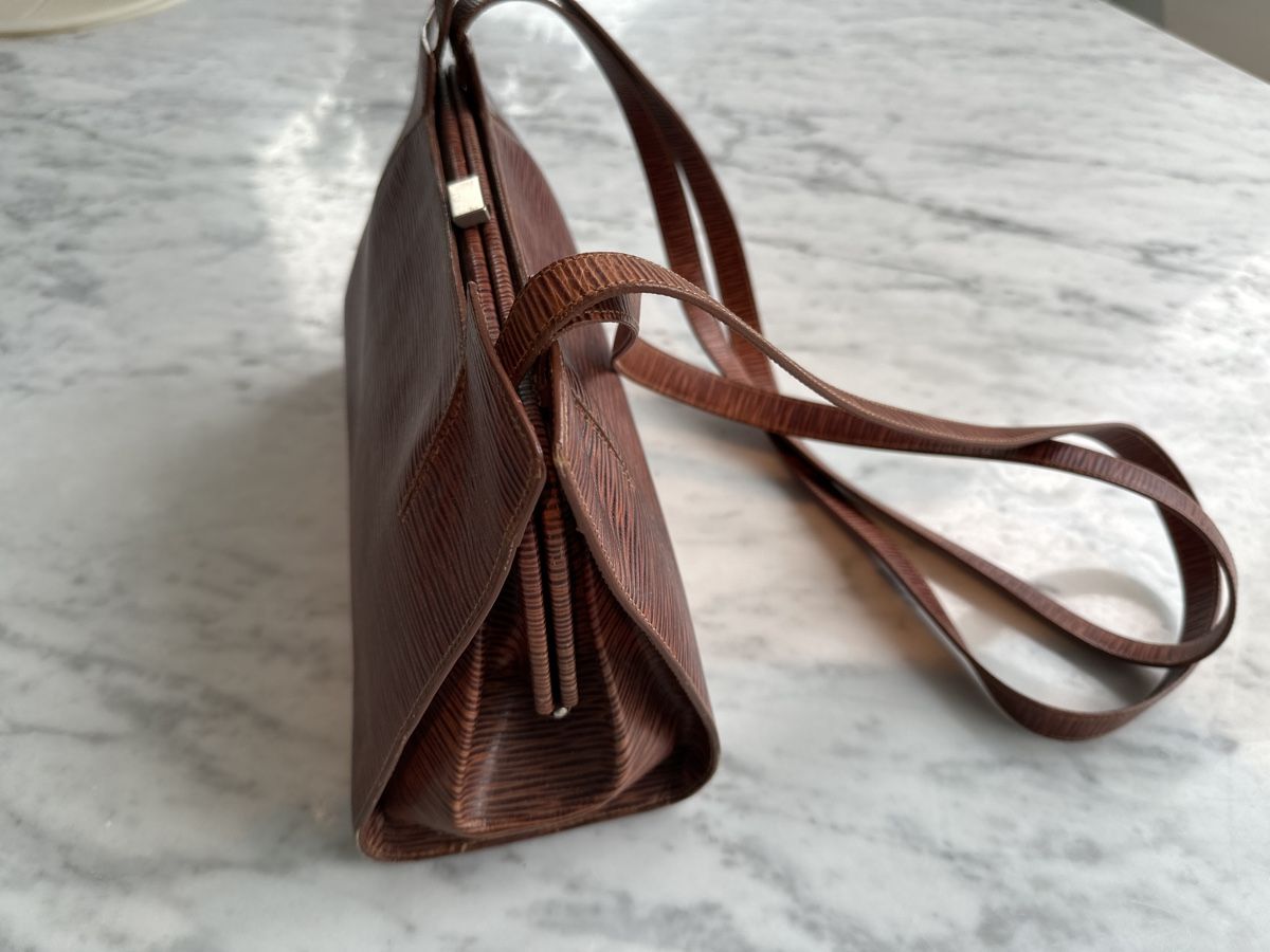 Armani Taschen für Damen: Giorgio Armani Epi Leder Handtasche – Gebraucht aus Meilen von aveneg 2