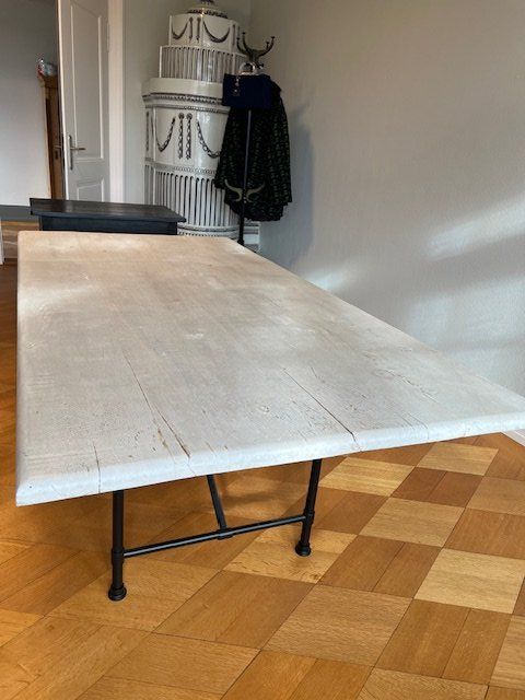 Tavoli: Schöner Tisch aus Holz – Usato da Winterthur venduto da woodenhiller68 1