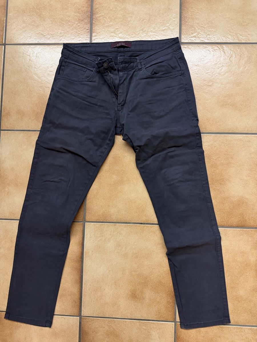 Zara Pantaloni: 2 pantalons Zara – Usato da Isérables venduto da Titi9