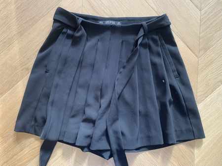 ZARA black plated elegant short XS/S