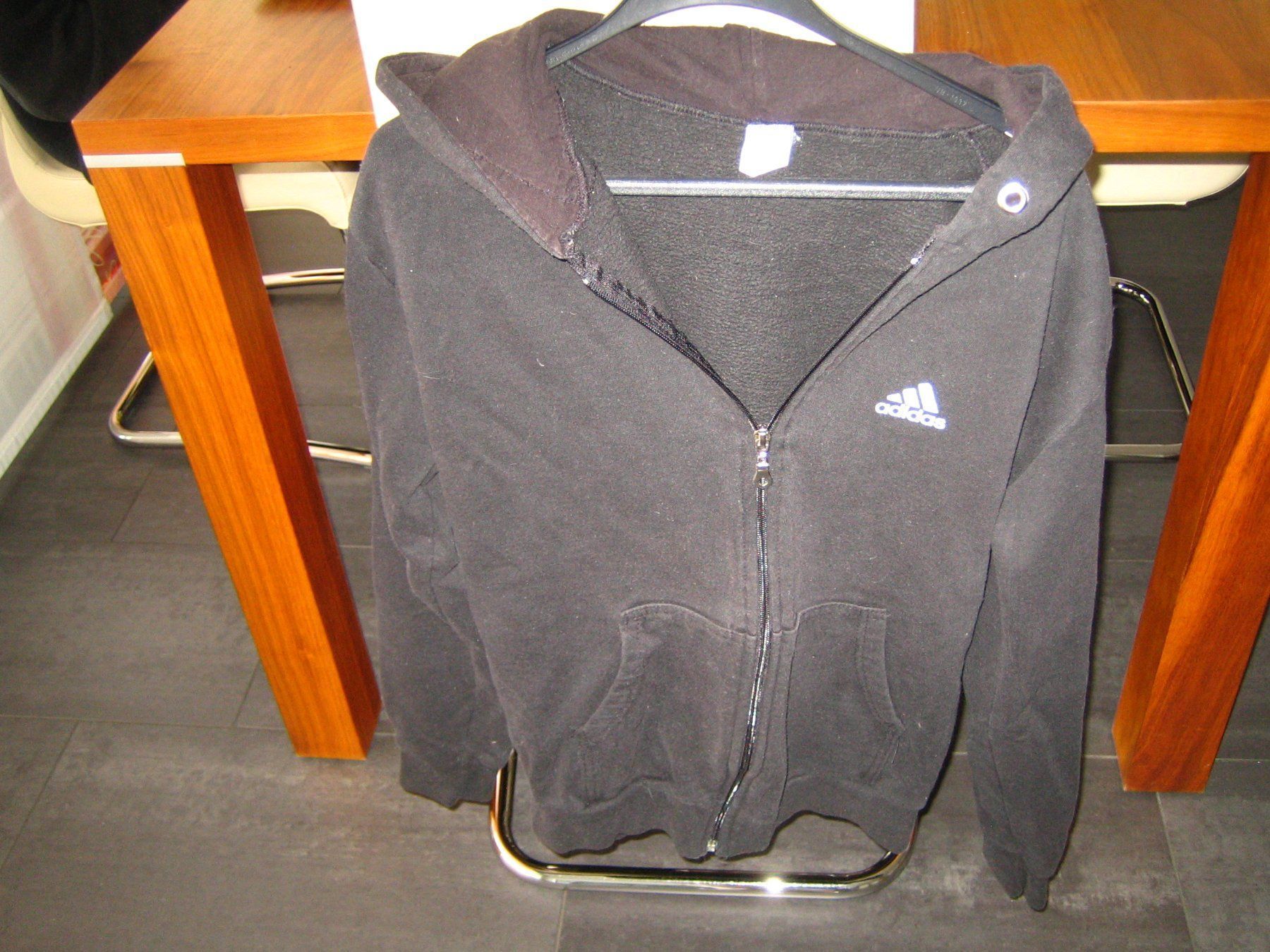 Adidas Giacche: Sweat Jacke von Adidas – Usato da Chur venduto da bibo014