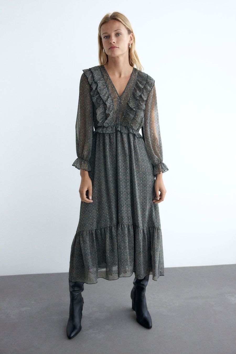 Zara Kleider: ZARA Kleid (Grösse: M) – Neu (gemäss Beschreibung) aus Brüttisellen von Begoran 9