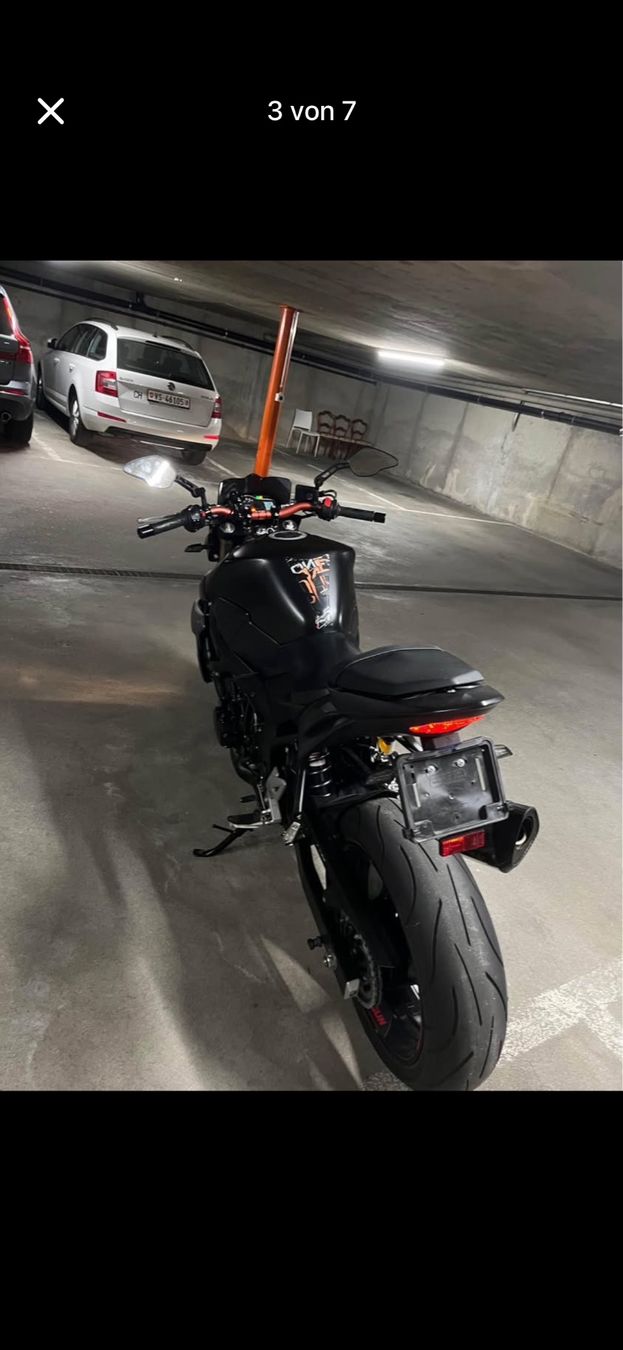 Suzuki Strada: Suzuki GSR 750A – Usato da Naters venduto da luc_9kxc 3