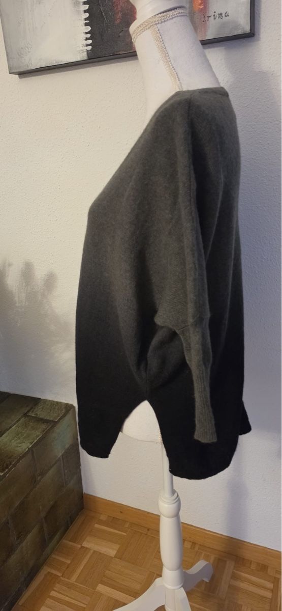 Maglioni & Felpe: Kujten Pullover 100% Kaschmir gr.38 – Usato da St. Gallen venduto da mania03 4