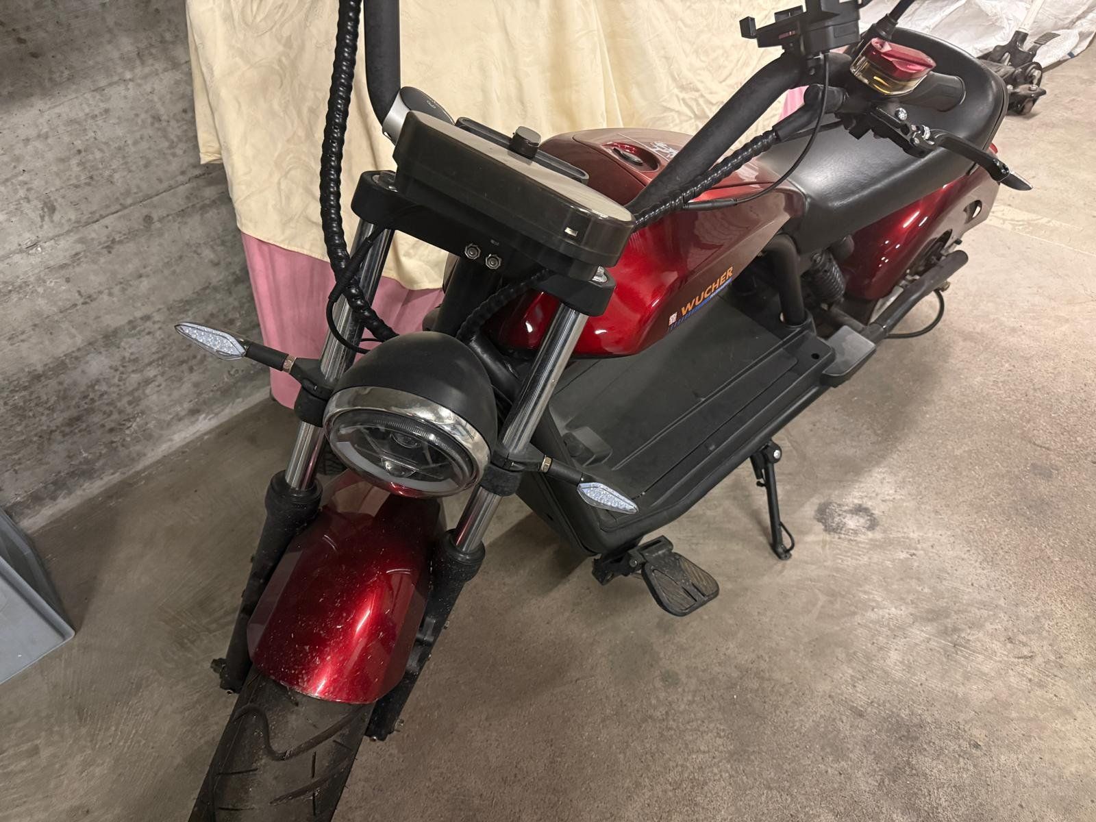 Elektromobile: Kleinmotorrad LUQI HL6. 05 – Gebraucht aus Thusis von BAKA-Viamala