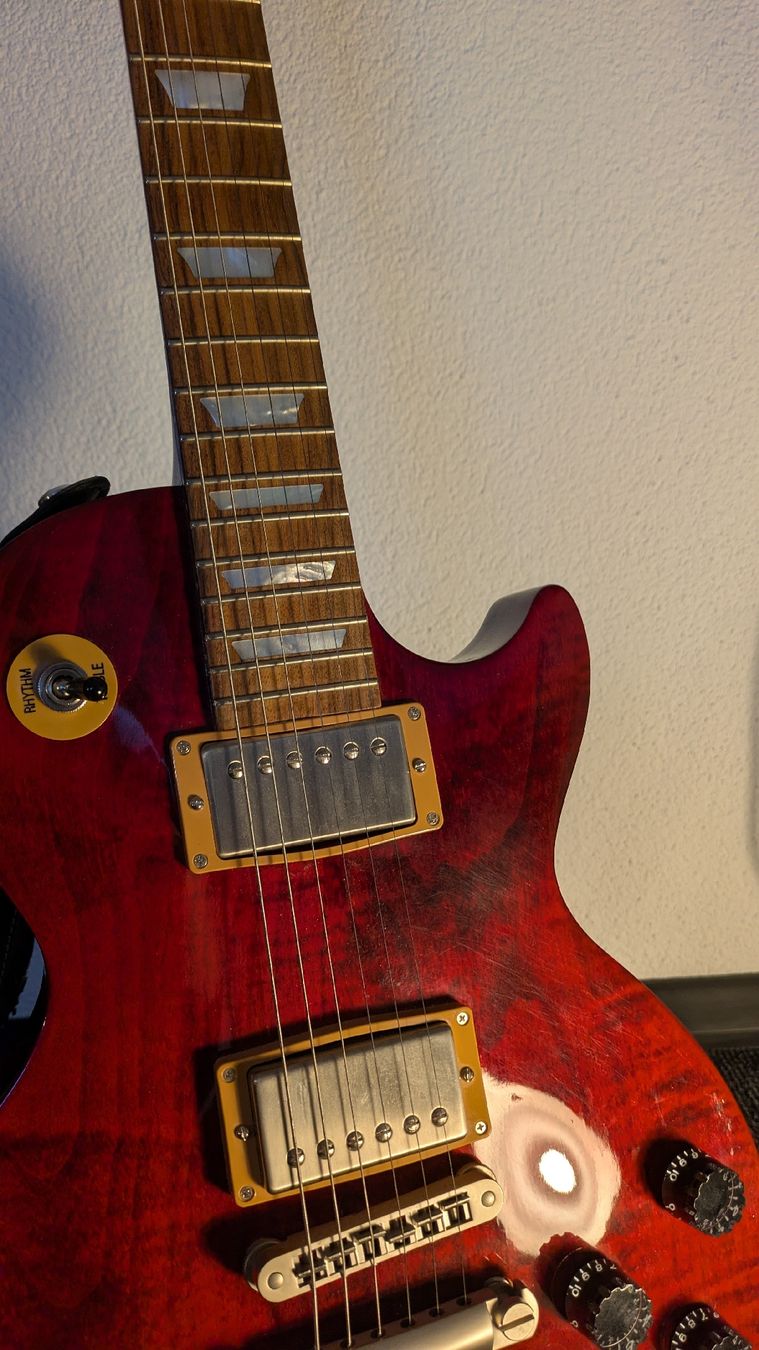 Gibson Instruments de musique: Les Paul Studio Wine Red (2016) inkl. Case – D'occasion à Zürich par Ge8 5
