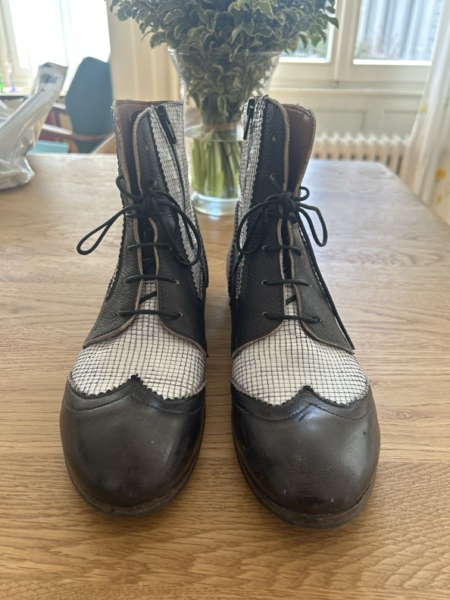Moma Damenschuhe: Winterstiefel von MOMA, Grösse 40, selten getragen! – Gebraucht aus Herisau von Renee30