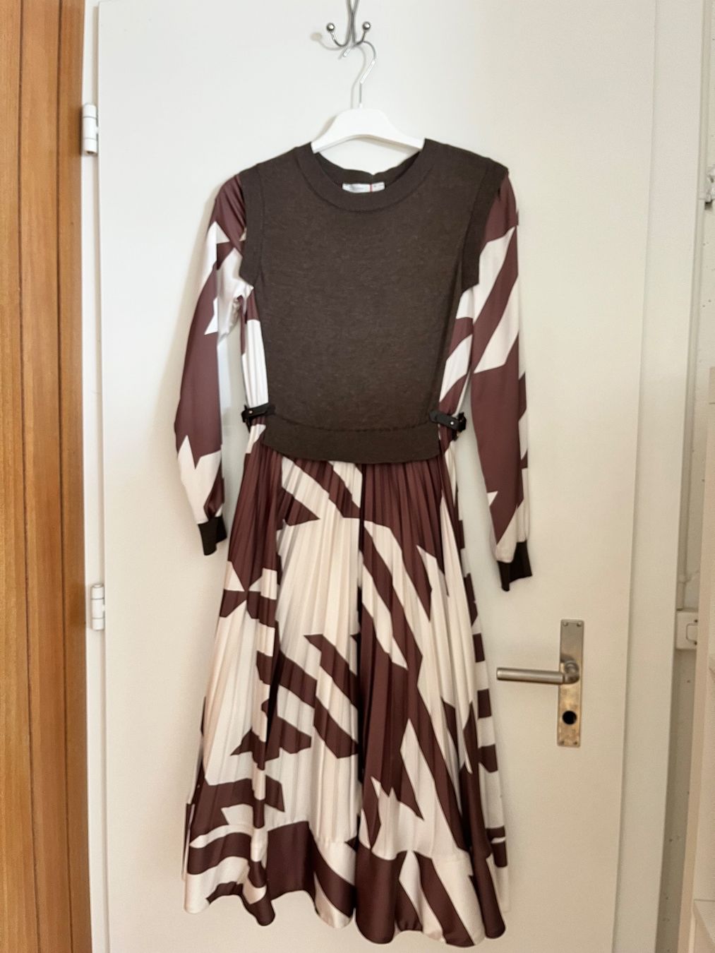Vestiti: Kleider Gr. M/38. Preis pro Kleid 20 SfR – Usato da Riehen venduto da Lilly_Couture 8