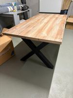 Esstisch Holzoptik mit schwarzem X-Gestell / Industrial Look