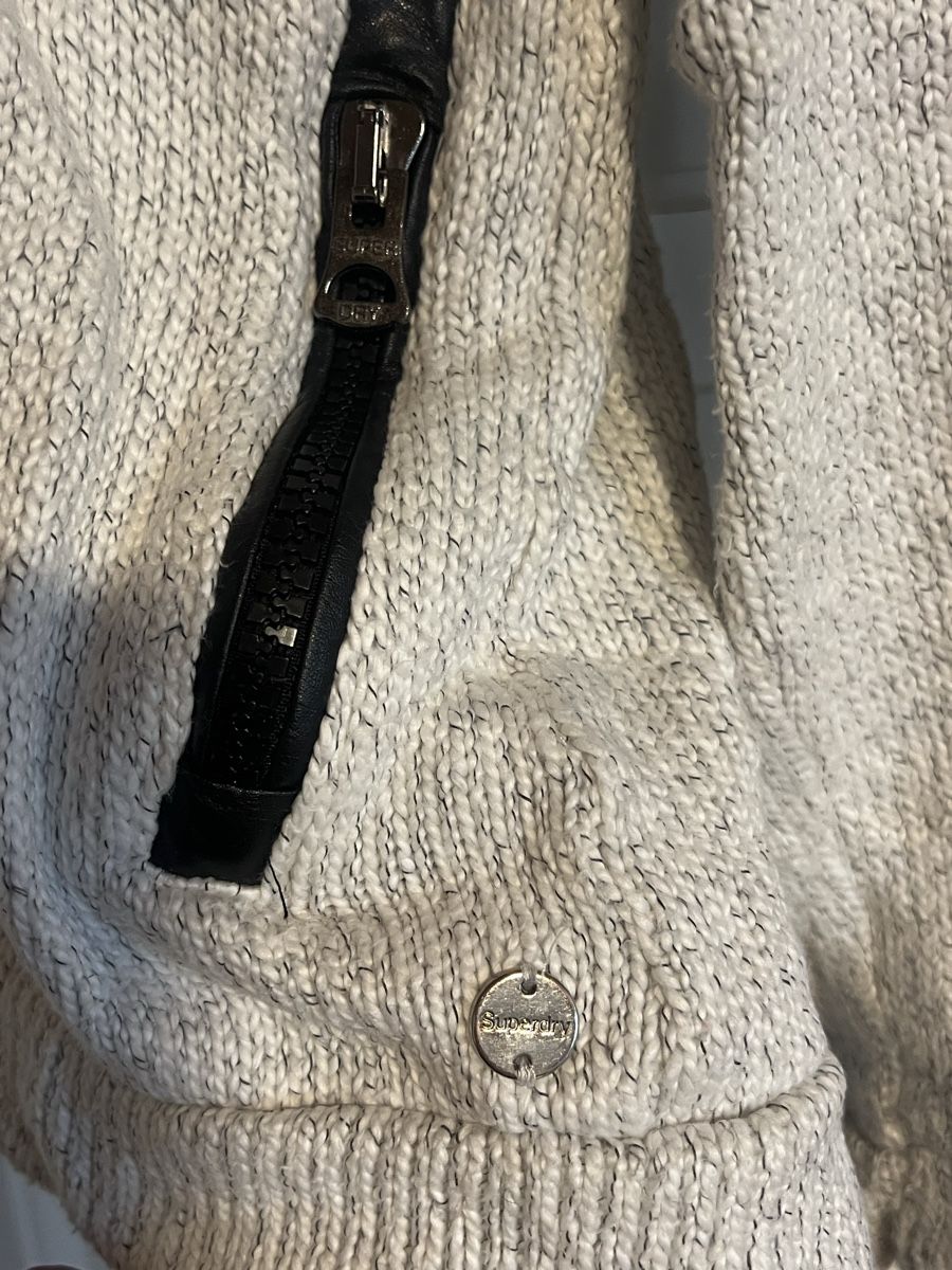 Superdry Jacken: Superdry Hoddie - M – Gebraucht aus Leissigen von tahari 1