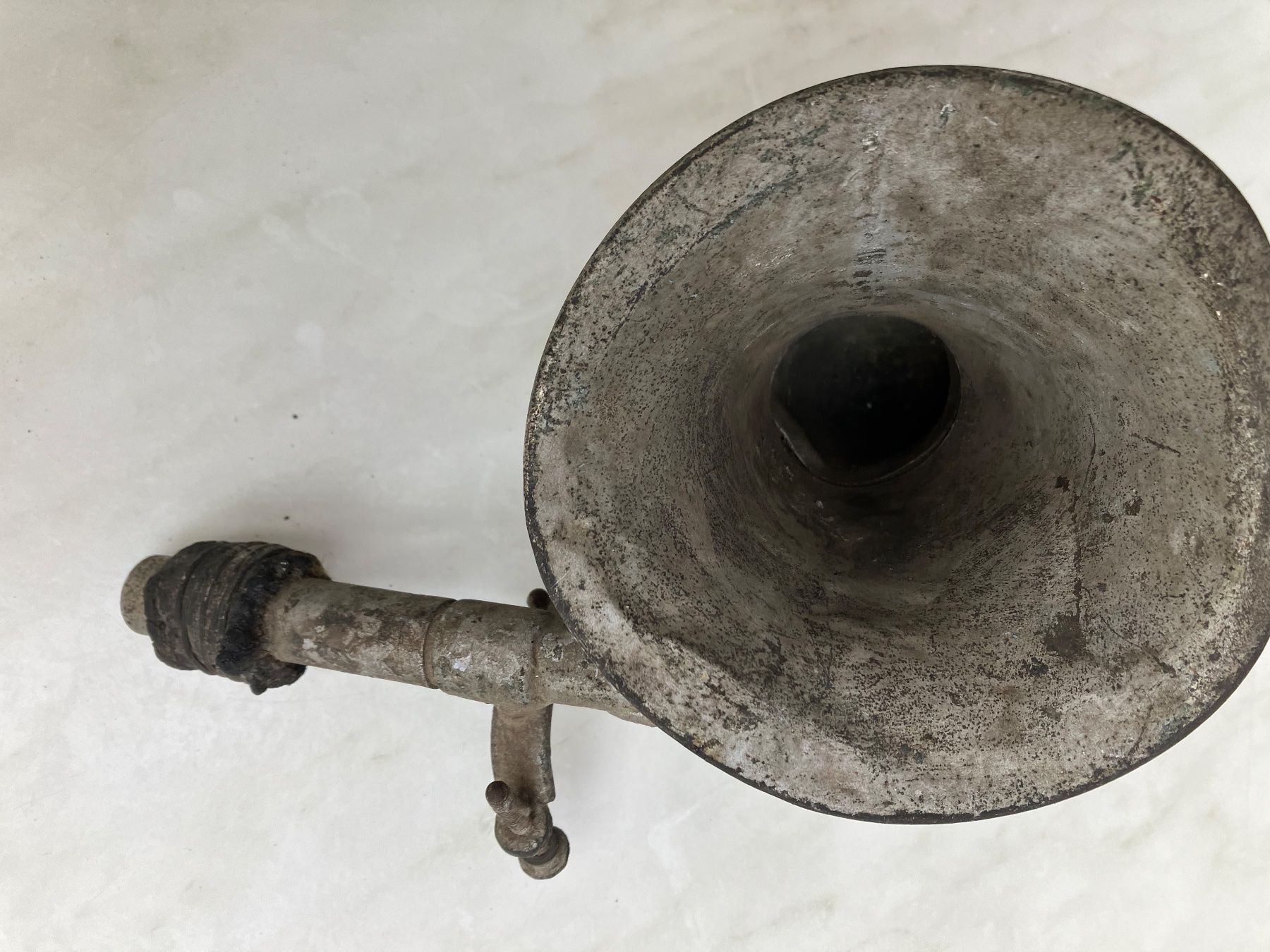 Autres accessoires p. véhicule: Uralte Oldtimerhupe – D'occasion à Rüegsauschachen par limek 1