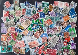 8-20-1 Timbres Helvetia. Divers thèmes et diverses années. 