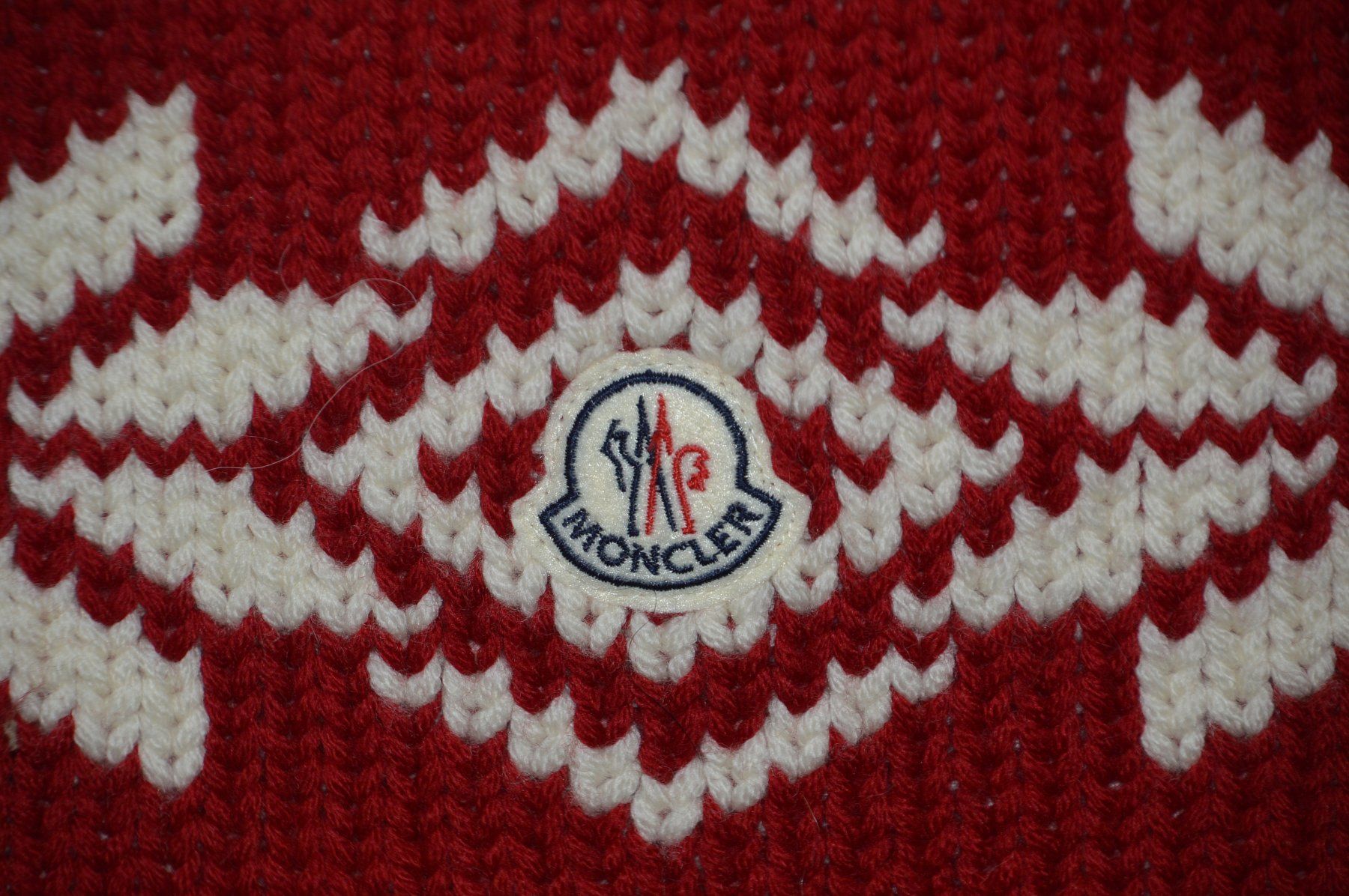 Moncler Foulard & Sciarpe: Moncler Schal / écharpe 225 x 35 cm – Usato da Collonges venduto da Auganien 4