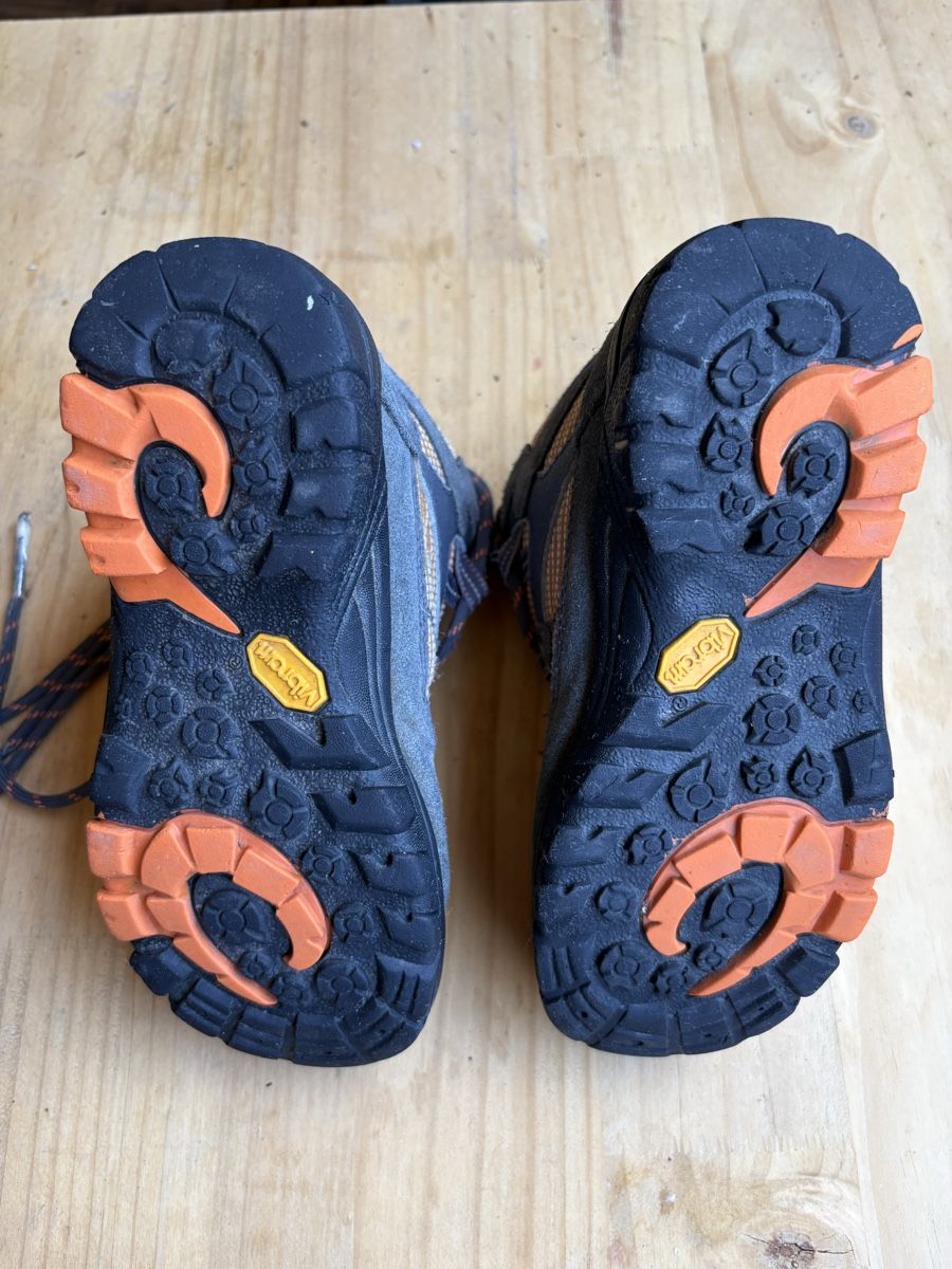 Everest Scarpe per ragazzi: Wanderschuhe Everest Grösse 30 – Usato da Frick venduto da Karinzi_80 1