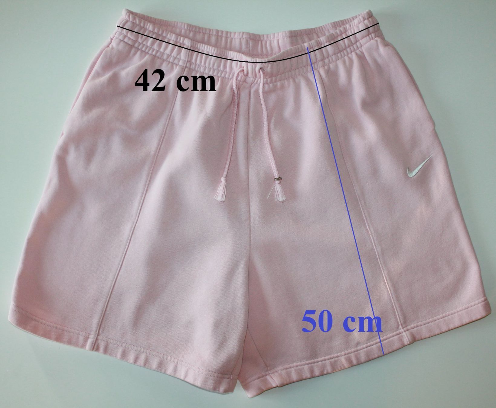 Nike Pantaloni: Short Nike t. L – Usato da Peseux venduto da Gilloss 1