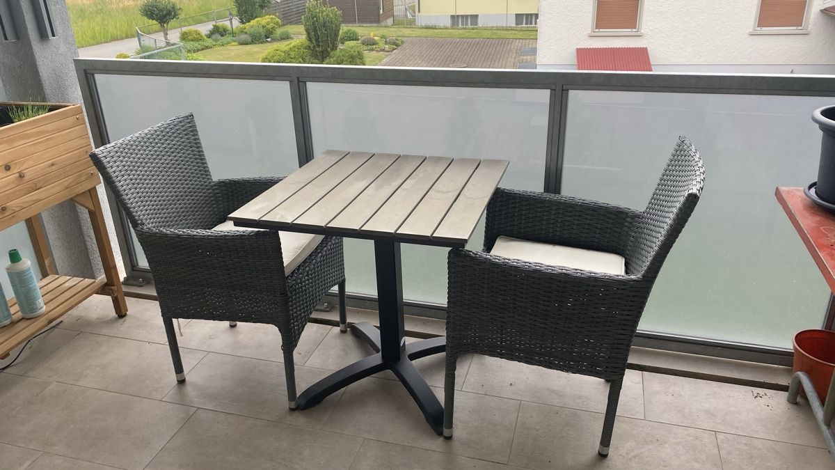 Set di tavolo e panche: Schöner Gartentisch inkl. Stühlen – Usato da Glashütten venduto da sunnschin 3