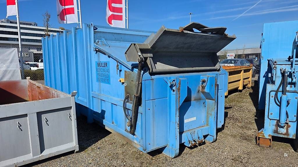 Contenitori edile: Presscontainer für Abfall  -  PC 300 mit Hub-Kippvorrichtung – Usato da Weggis venduto da Lukas1983