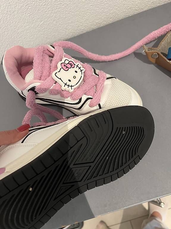 Schuhe für Mädchen: Baskets  – Gebraucht aus Bulle von Preteni 3
