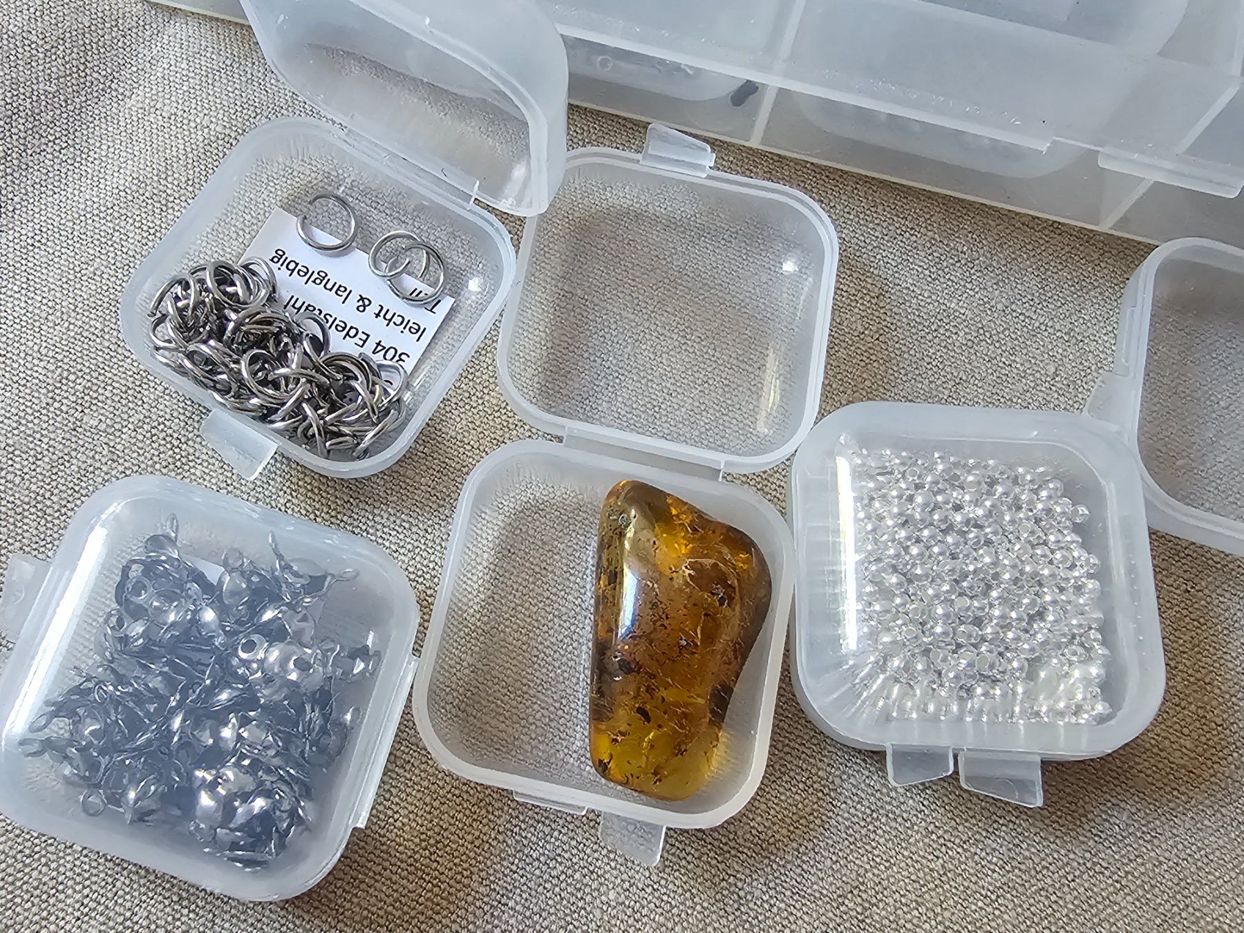 Sonstige Dekorationen & Accessoires: 10 Stück Box aufbewahren Schmuck Verpacken – Neu (gemäss Beschreibung) aus Riedt b. Erlen von Gottestraene 7