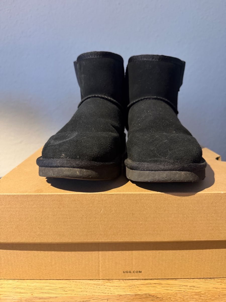 Ugg Scarpe da donna: UGG Boots schwarz gr 38  – Usato da Aarburg venduto da manju2007 2