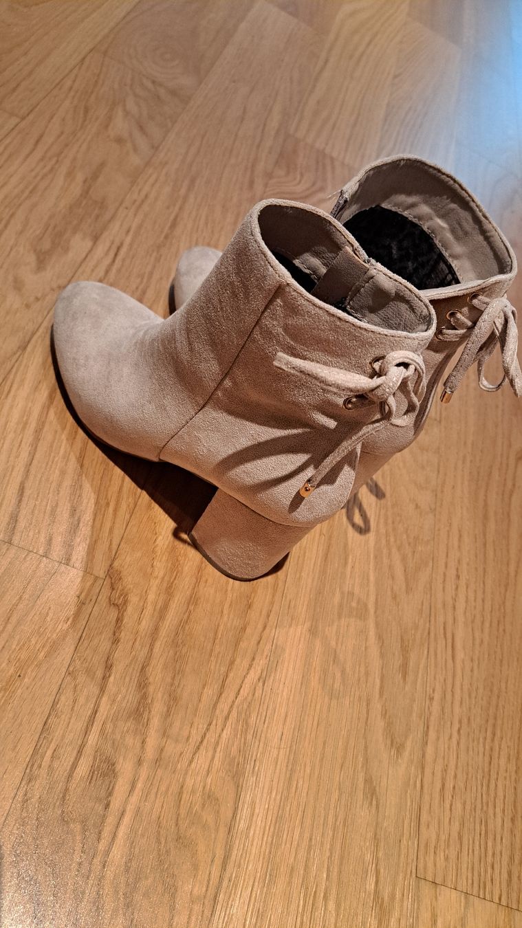 Scarpe da donna: Stiefeletten Beige – Nuovo (secondo la descrizione) da Seengen venduto da ja6_65wp 1