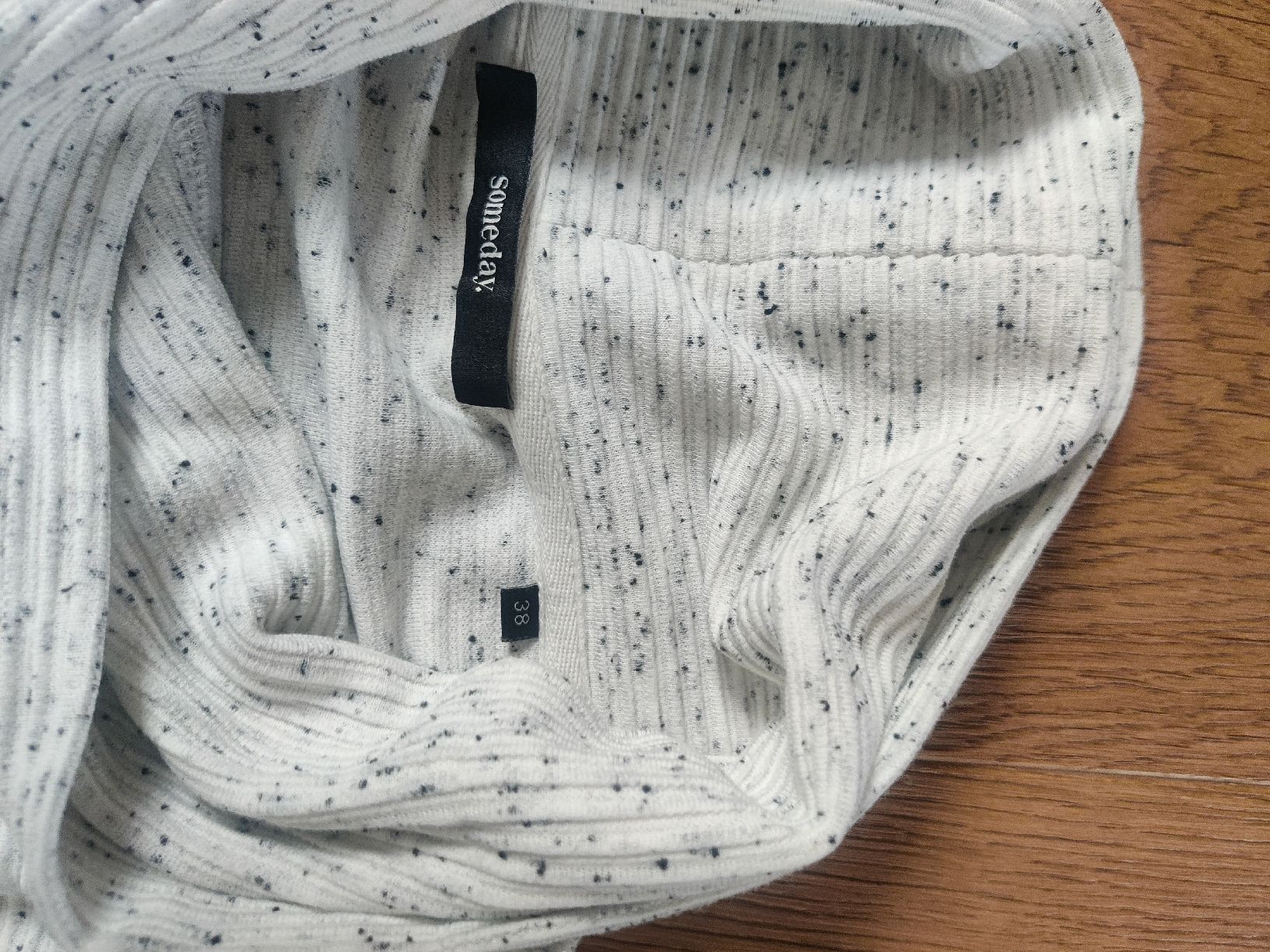 Someday Blusen: Someday Frauenbluse Gr.38 – Neu (gemäss Beschreibung) aus Ostermundigen von Louhdezd 1