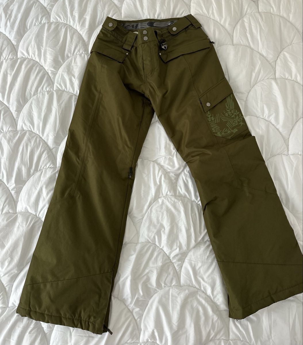 Oakley Lotti di vestiti: Oakley Ski Jacket and Pants Set Size S – Usato da Hombrechtikon venduto da rot_59mr 2