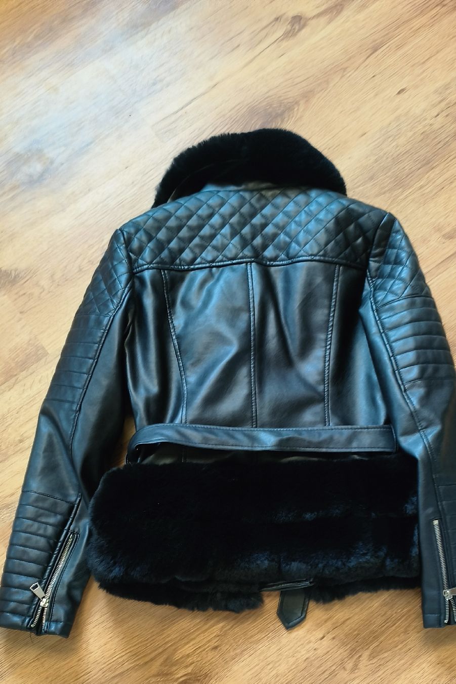 Vestes: Jacke – D'occasion à Beringen par Holly.80 1
