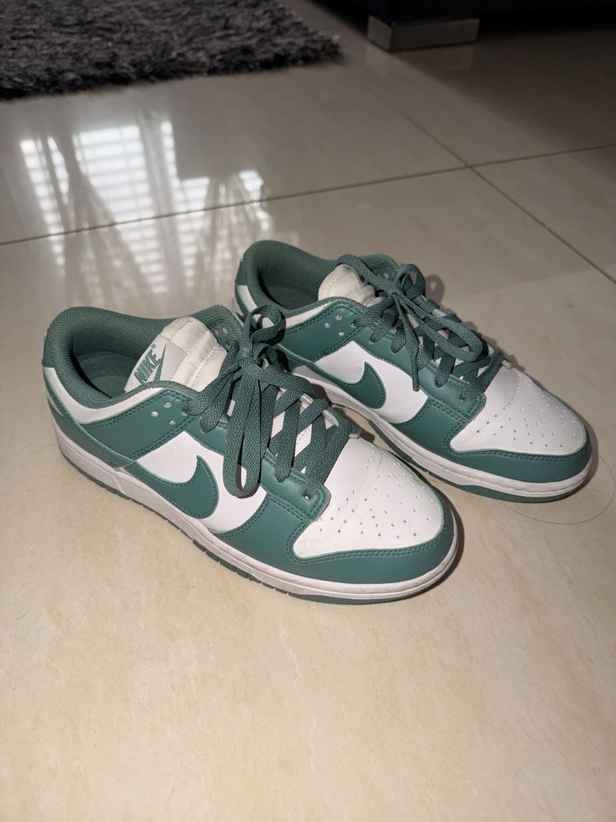 Scarpe da uomo: Nike Dunk Low Sneaker grün weiss  – Nuovo (secondo la descrizione) da Niederlenz venduto da fiz_87fv