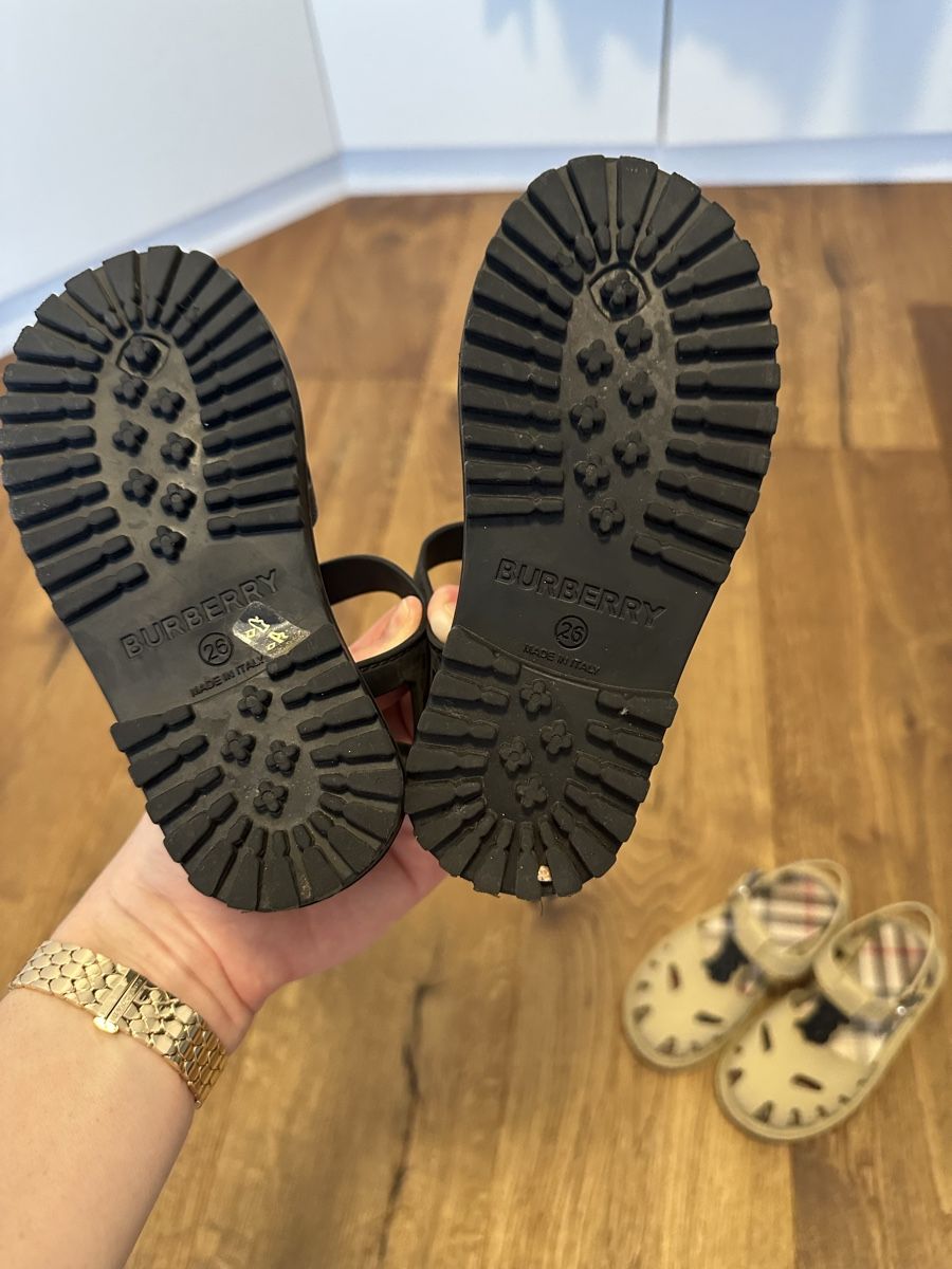Burberry Schuhe für Jungen: Burberry , rubber sandals . Size 26 – Gebraucht aus Küssnacht am Rigi von hor_dpb7 2