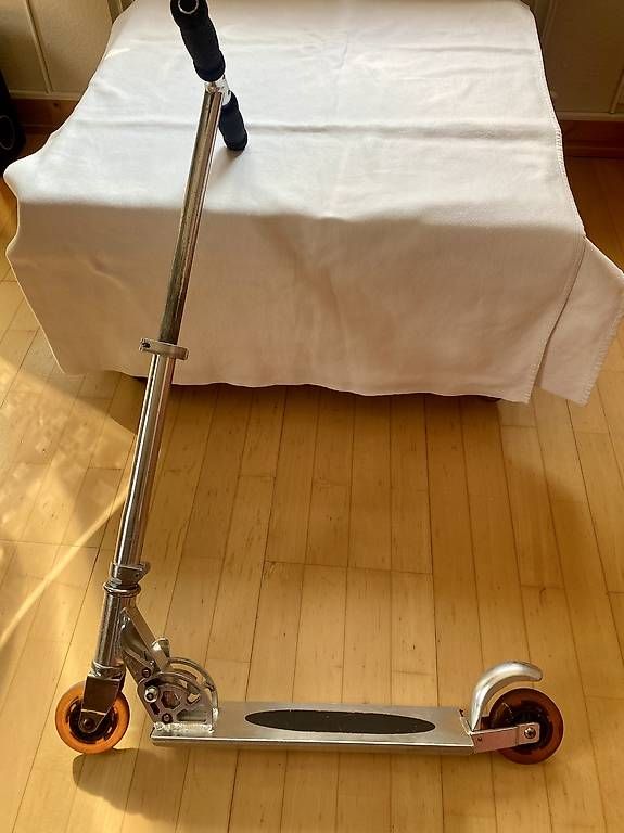Veicoli per bambini: Robuster Micro Scooter – Usato da Reinach BL venduto da mar_9yy7 2