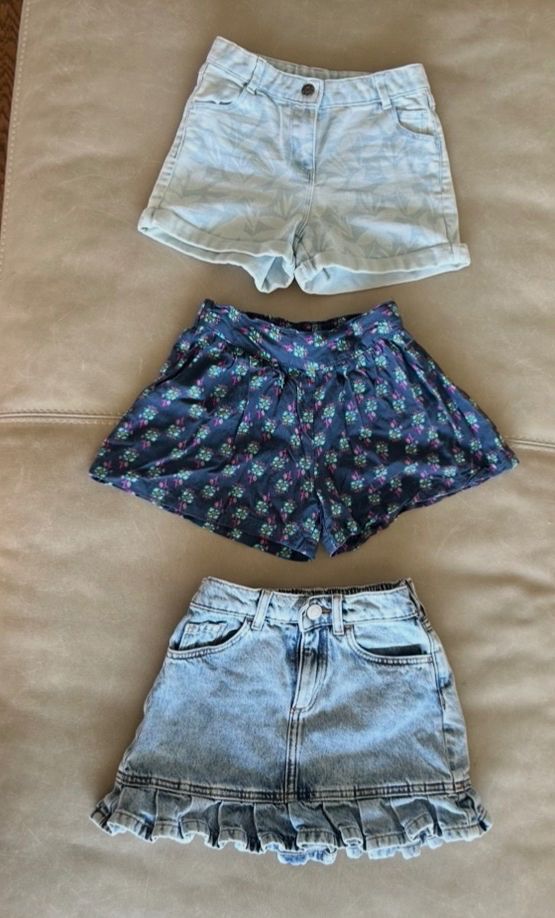 Kleiderpakete & -sets: Sommer Set für Mädchen, Grösse 116 – Gebraucht aus Wädenswil von LS777 2