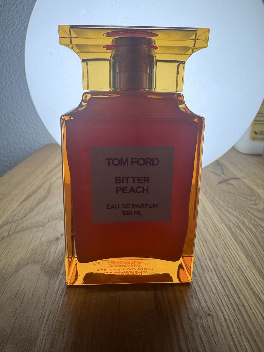 Tom Ford Profumi & Eau de Toilette: Tom Ford Bitter Peach Eau de Parfum 100ml, used – Usato da Zürich venduto da MuchachaJ
