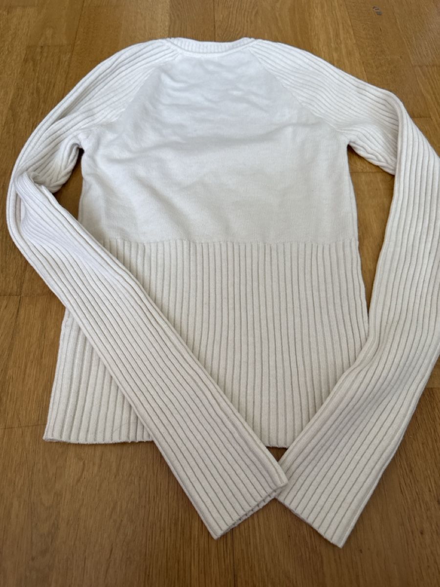 Pullover & Sweatshirts: Weisser Strickpullover von BDG, Grösse S, Top Zustand – Neu (gemäss Beschreibung) aus Richterswil von cobruetsch 1