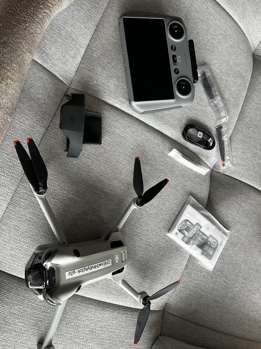 DJI RC Modellbau: DJI Mini 4 Pro (RC 2) – Neu und originalverpackt aus Mühlethurnen von fast-geschenkt78 5