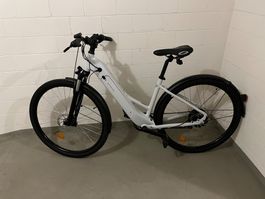 E-Trekkingvelo, hoher Rahmen, e-activ 100