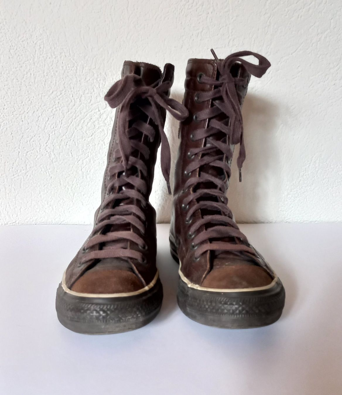 Converse Scarpe da donna: Converse High-Top-Sneaker Leder Gr. 39,5 – Usato da Bévilard venduto da belkin 2